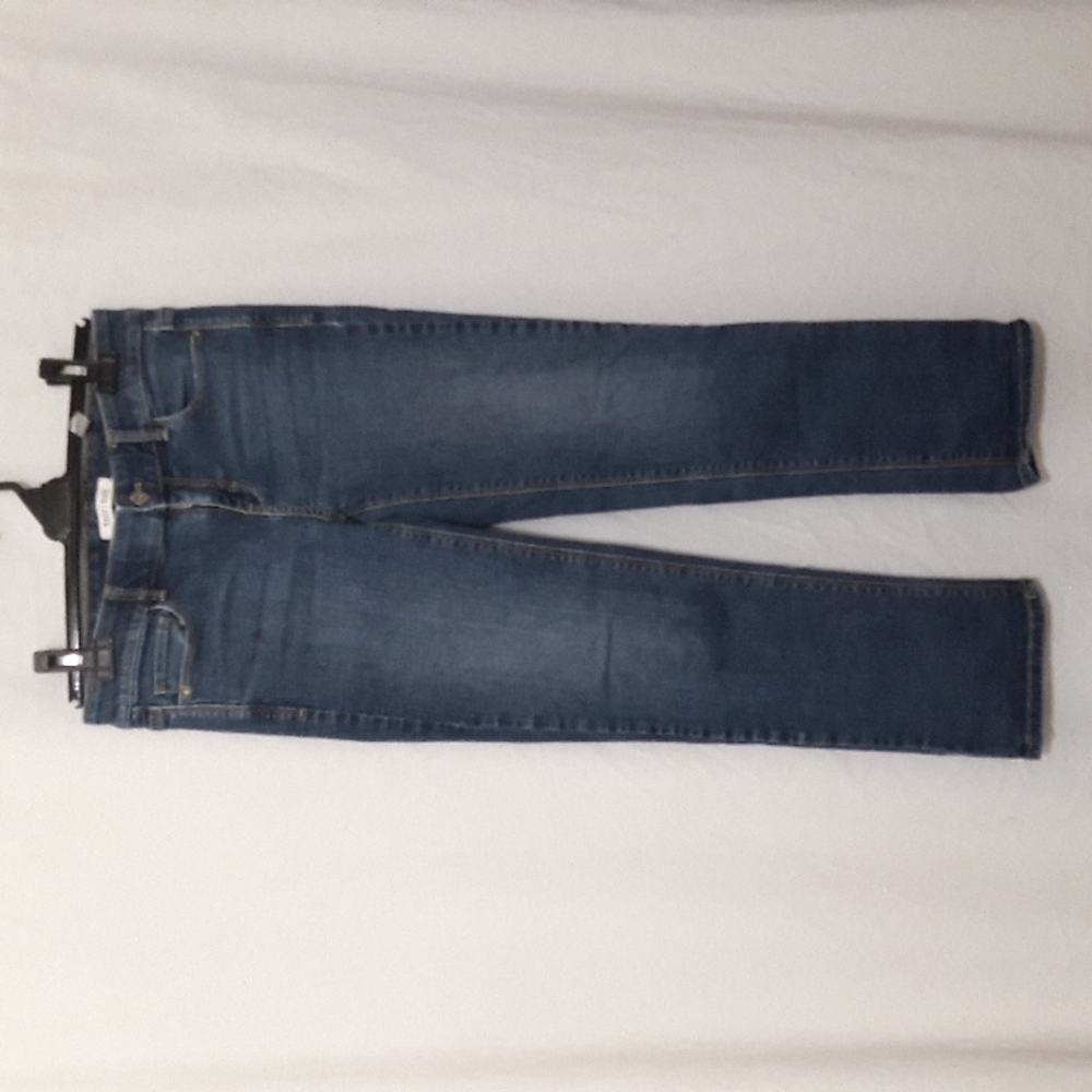 White House Black Market Women Blanc Slim Crop Size 2 Flap Back Pockets